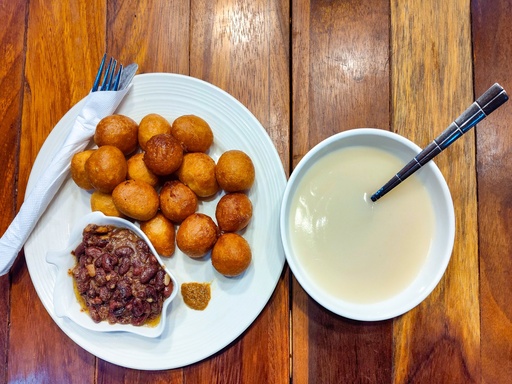 Beignets Haricot & Bouillie